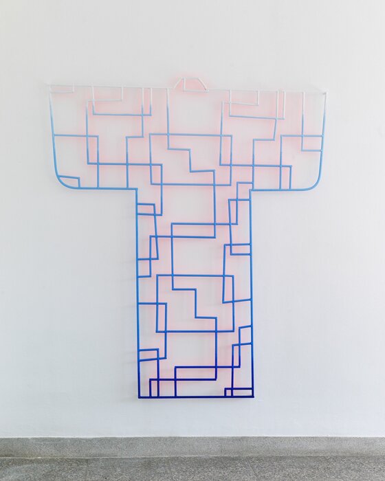 Outside the box. Grids, Cartons and Folded Flats