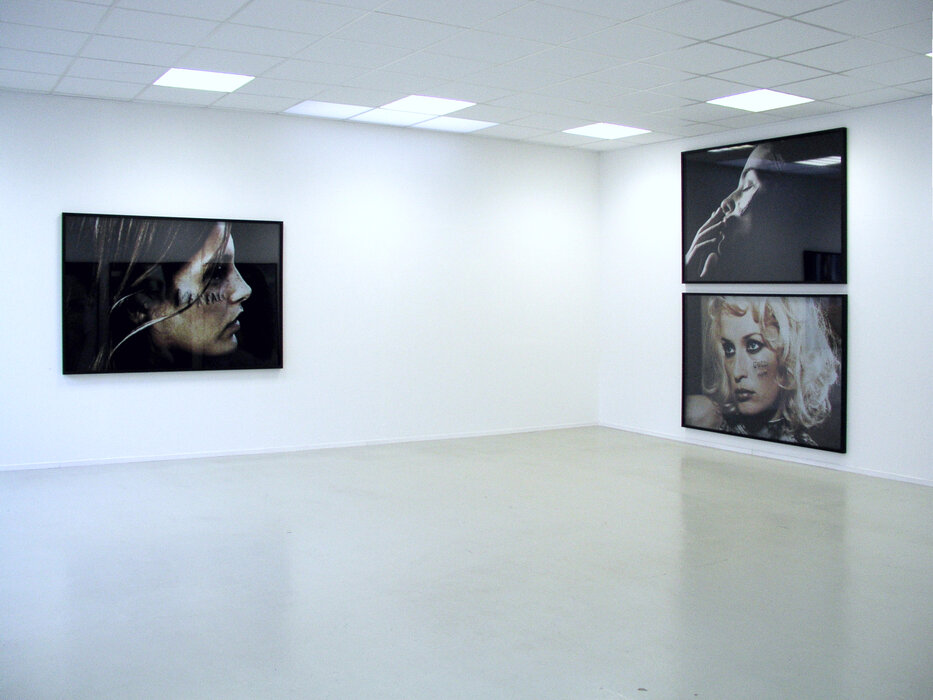 Does Time Dance with Memories