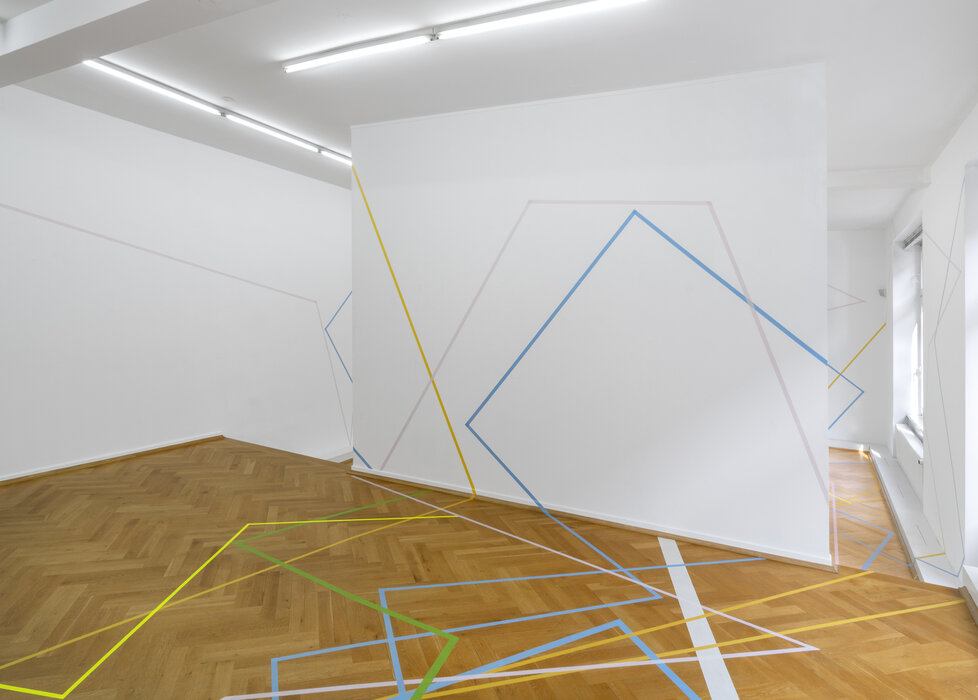 Untitled (gab nach, sodass sie zu fallen drohte)