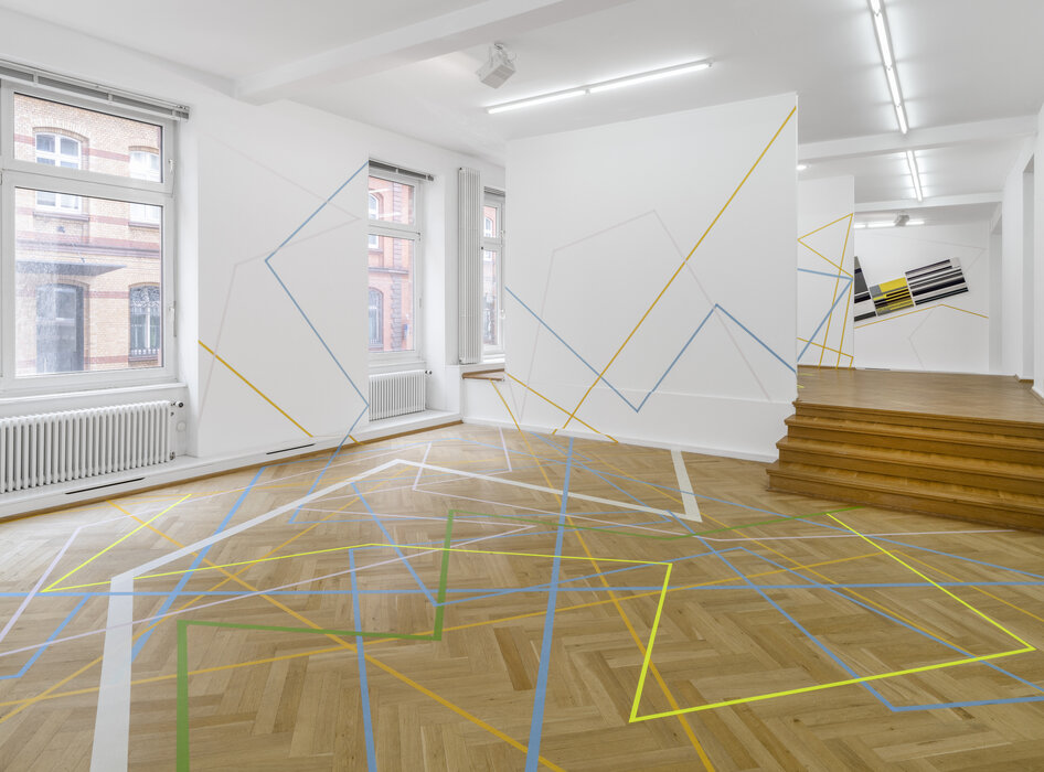 Untitled (gab nach, sodass sie zu fallen drohte)