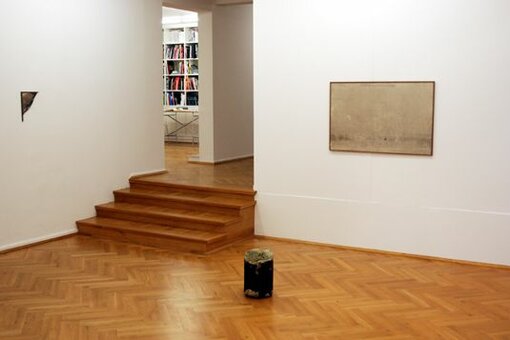 AT - Installation, Skulptur, Fotografie, Video