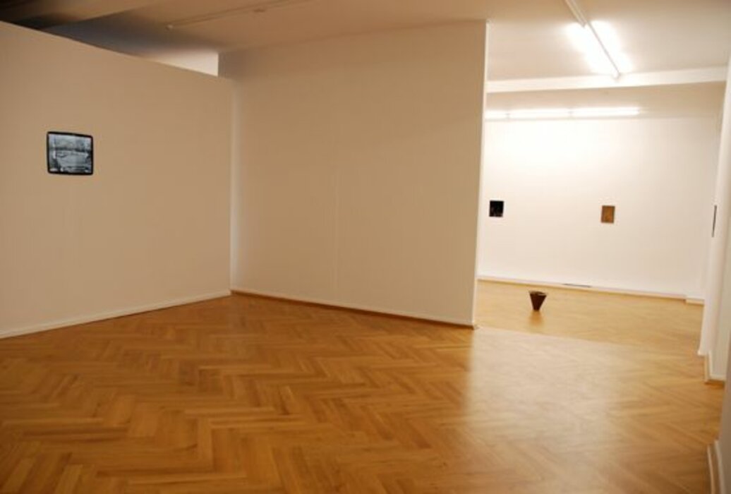 AT - Installation, Skulptur, Fotografie, Video