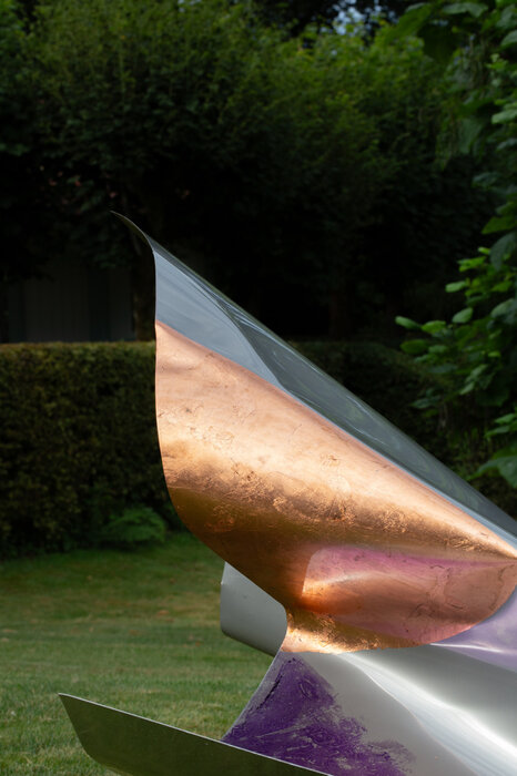 First commissioned outdoor sculpture by Myriam Holme installed.