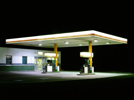 Petrol Stations - white / brown