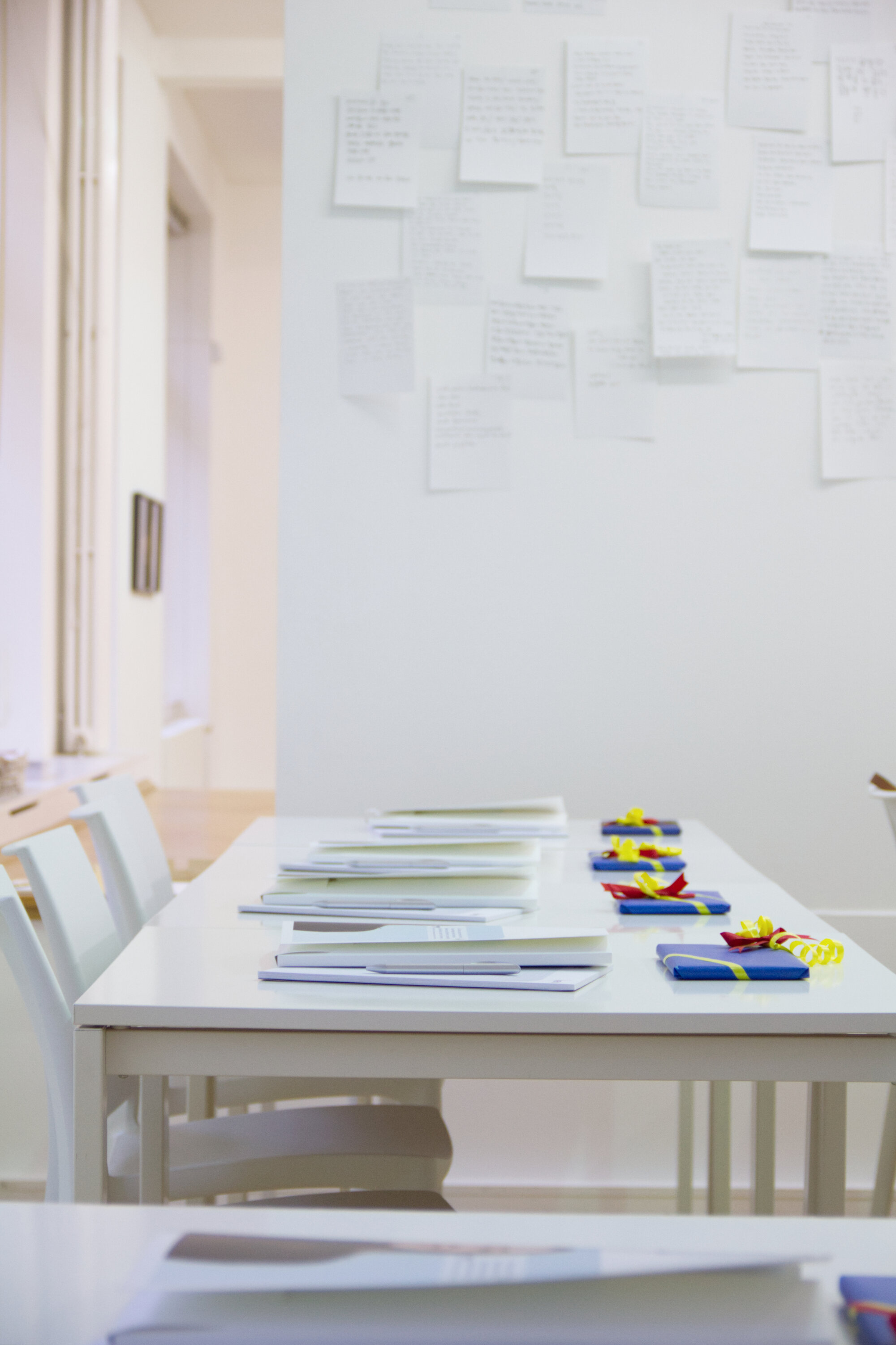 Pressekonferenz in der Galerie Bernhard Knaus Fine Art, Frankfurt