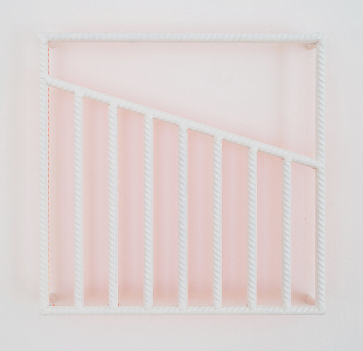 Empty Grid 39