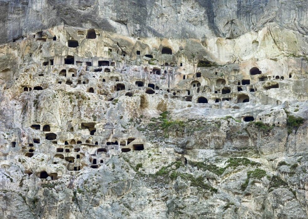 Kleine Gesellschaft für Grotten und Höhlen. TEIL III, KONTINENT DES UNBEWUSSTEN